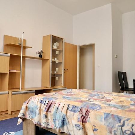 Lana Lo Apartments Karlovy Vary Luaran gambar