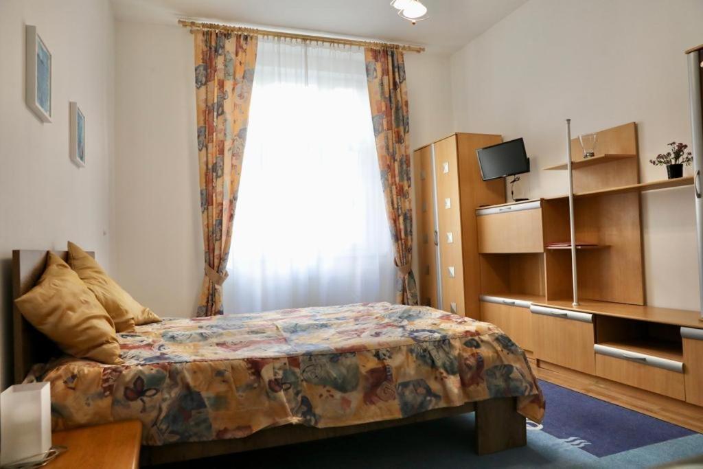 Lana Lo Apartments Karlovy Vary Luaran gambar