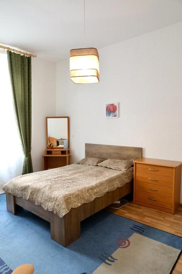 Lana Lo Apartments Karlovy Vary Luaran gambar