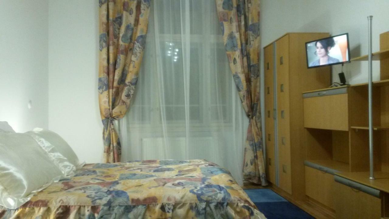 Lana Lo Apartments Karlovy Vary Luaran gambar